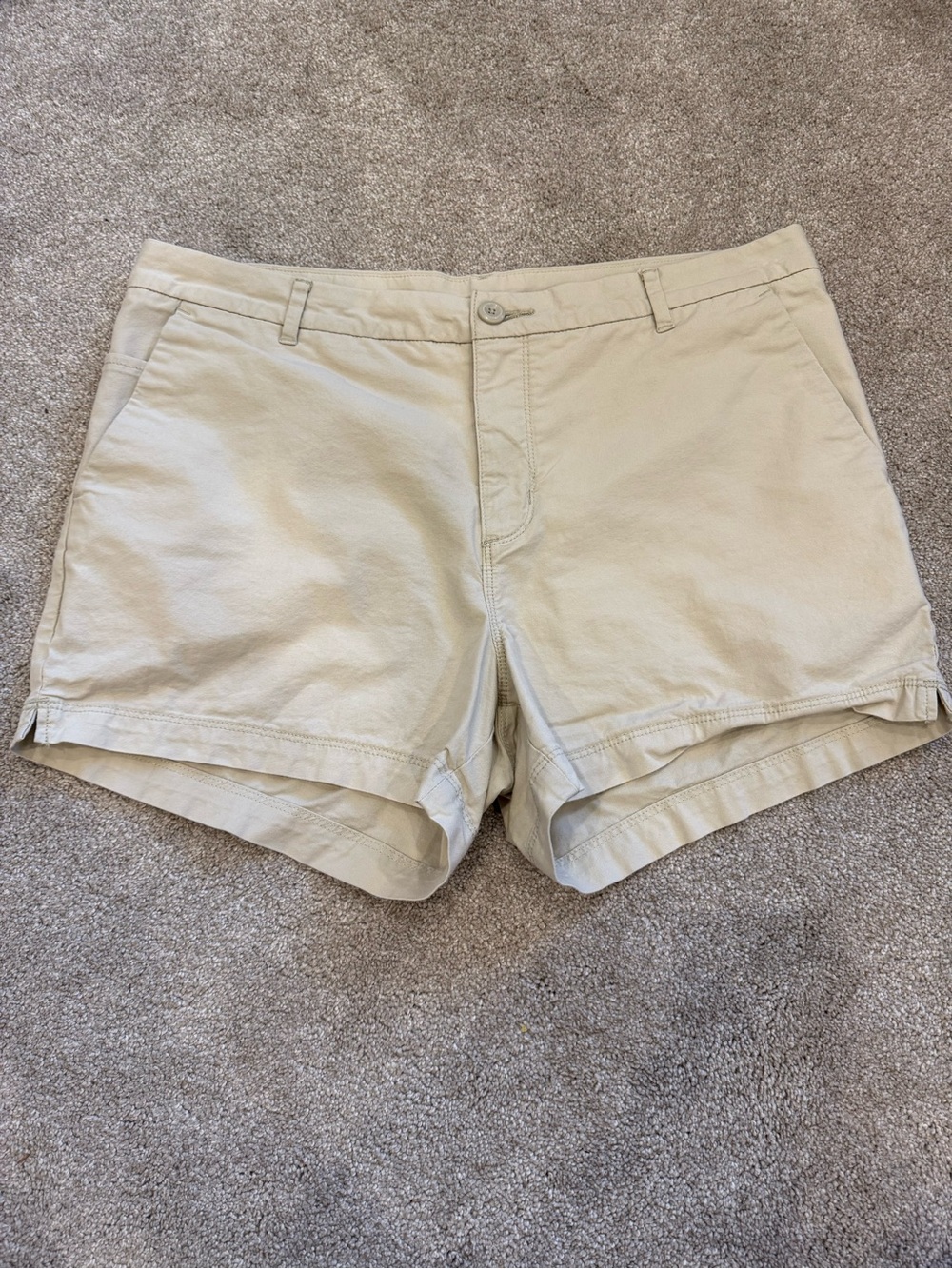 Patagonia Organic Cotton Khaki Chino Shorts Women’s Size 14 Casual Travel Hiking